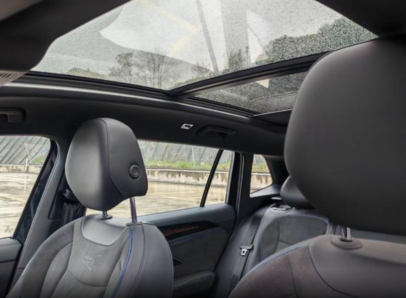 Volkswagen Tiguan II, 2024 год, 4 560 000 рублей, 5 фотография