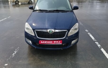 Skoda Fabia II, 2011 год, 410 000 рублей, 1 фотография