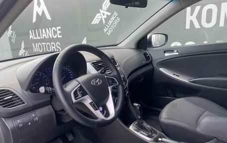 Hyundai Solaris II рестайлинг, 2015 год, 1 080 000 рублей, 11 фотография