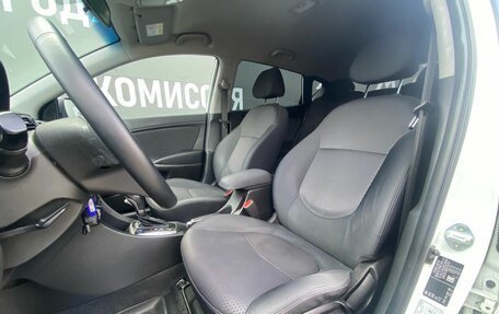 Hyundai Solaris II рестайлинг, 2015 год, 1 080 000 рублей, 10 фотография