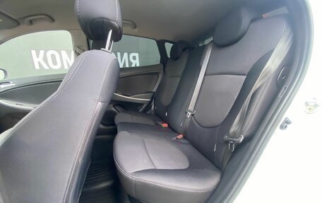 Hyundai Solaris II рестайлинг, 2015 год, 1 080 000 рублей, 12 фотография