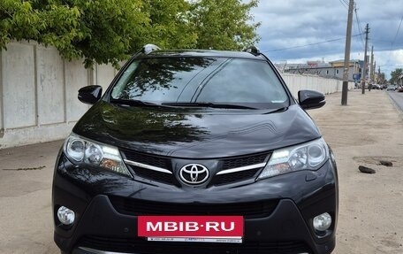 Toyota RAV4, 2014 год, 2 150 000 рублей, 2 фотография