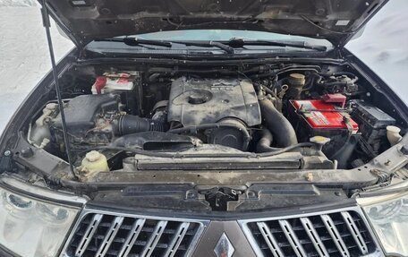 Mitsubishi Pajero Sport II рестайлинг, 2013 год, 1 750 000 рублей, 7 фотография