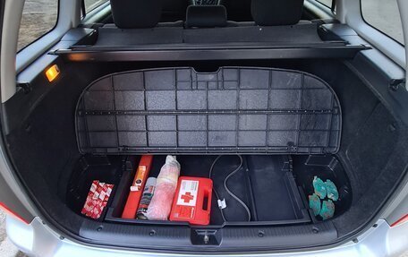 Toyota Corolla, 2004 год, 630 000 рублей, 10 фотография