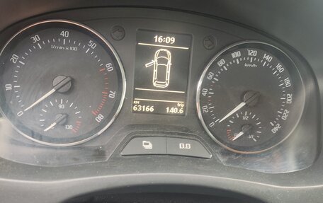 Skoda Roomster, 2012 год, 1 000 000 рублей, 4 фотография