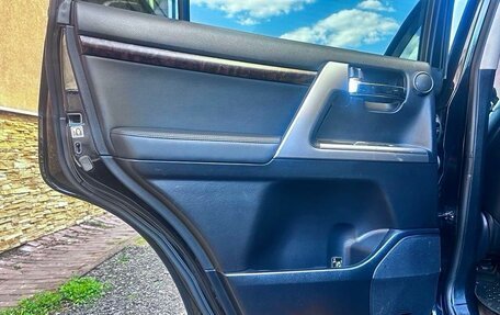 Toyota Land Cruiser 200, 2015 год, 5 100 000 рублей, 12 фотография