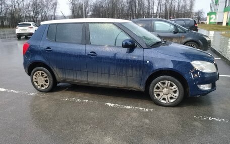 Skoda Fabia II, 2011 год, 410 000 рублей, 3 фотография