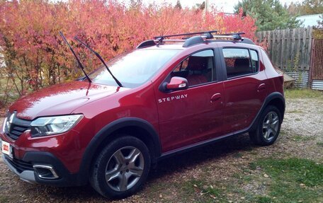 Renault Sandero II рестайлинг, 2018 год, 1 000 000 рублей, 3 фотография