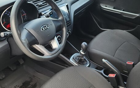 KIA Rio III рестайлинг, 2012 год, 950 000 рублей, 12 фотография