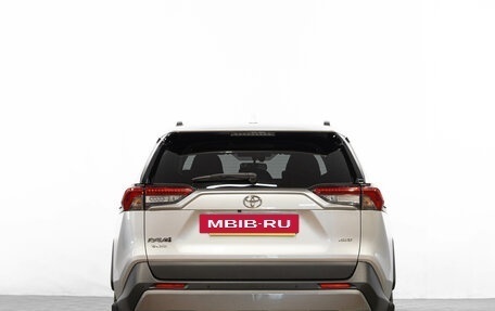 Toyota RAV4, 2019 год, 3 899 000 рублей, 6 фотография