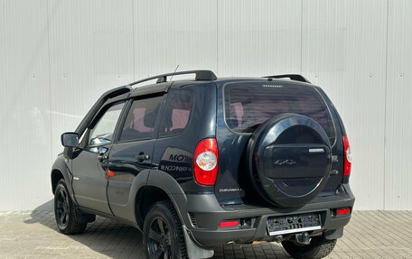 Chevrolet Niva I рестайлинг, 2015 год, 665 000 рублей, 5 фотография