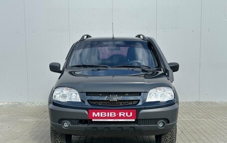 Chevrolet Niva I рестайлинг, 2015 год, 665 000 рублей, 2 фотография