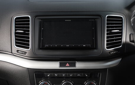 Volkswagen Sharan II, 2012 год, 1 449 000 рублей, 11 фотография