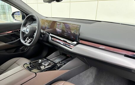 BMW 5 серия, 2025 год, 8 990 000 рублей, 11 фотография