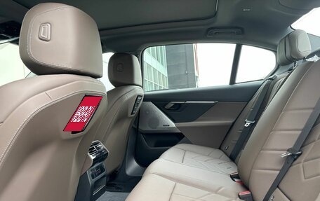 BMW 5 серия, 2025 год, 8 990 000 рублей, 15 фотография