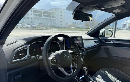 Volkswagen T-Roc I, 2025 год, 3 300 000 рублей, 16 фотография