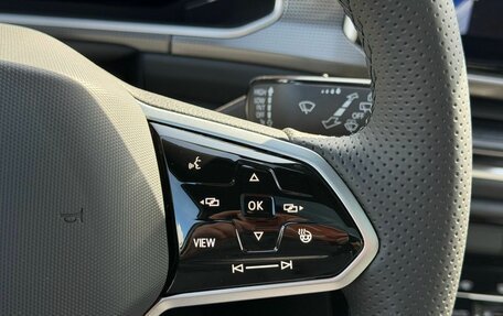 Volkswagen T-Roc I, 2025 год, 3 300 000 рублей, 22 фотография