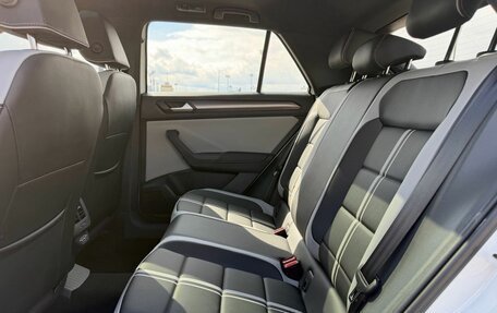 Volkswagen T-Roc I, 2025 год, 3 300 000 рублей, 30 фотография