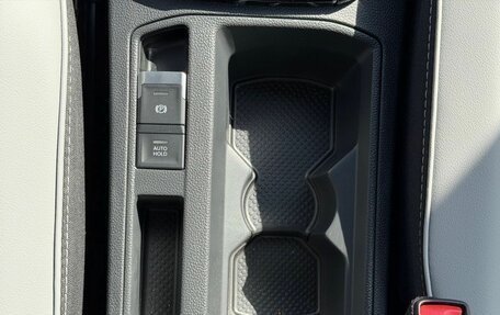 Volkswagen T-Roc I, 2025 год, 3 300 000 рублей, 28 фотография