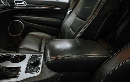 Jeep Grand Cherokee, 2017 год, 3 000 000 рублей, 20 фотография