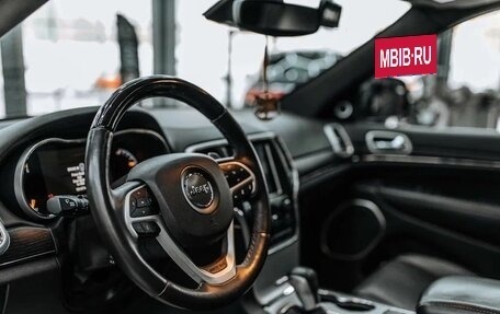 Jeep Grand Cherokee, 2017 год, 3 000 000 рублей, 15 фотография