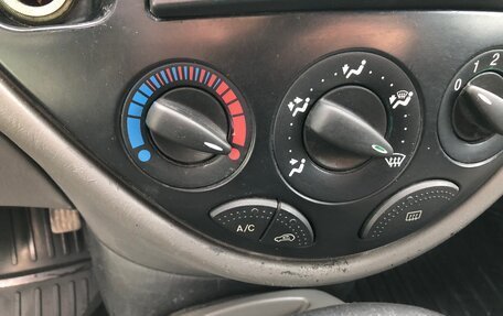 Ford Focus IV, 2000 год, 235 000 рублей, 13 фотография