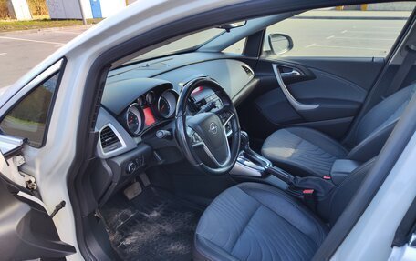 Opel Astra J, 2013 год, 890 000 рублей, 3 фотография