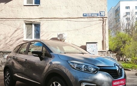 Renault Kaptur I рестайлинг, 2019 год, 1 550 000 рублей, 3 фотография