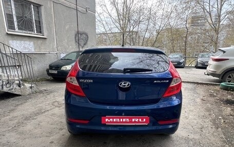 Hyundai Solaris II рестайлинг, 2015 год, 1 150 000 рублей, 2 фотография