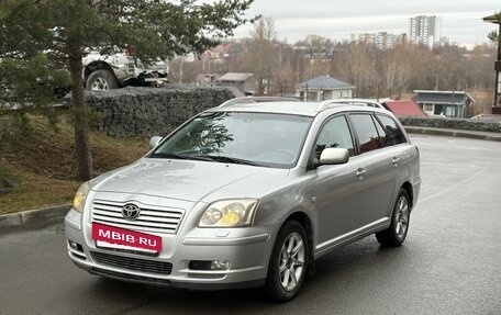 Toyota Avensis III рестайлинг, 2004 год, 570 000 рублей, 3 фотография