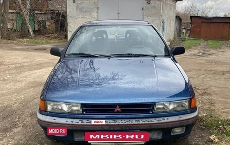 Mitsubishi Colt III, 1989 год, 250 000 рублей, 3 фотография