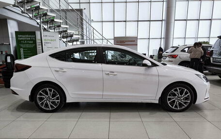 Hyundai Elantra VI рестайлинг, 2019 год, 1 850 000 рублей, 5 фотография