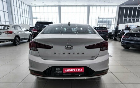 Hyundai Elantra VI рестайлинг, 2019 год, 1 850 000 рублей, 7 фотография