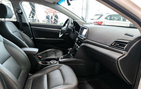 Hyundai Elantra VI рестайлинг, 2019 год, 1 850 000 рублей, 13 фотография