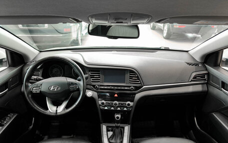 Hyundai Elantra VI рестайлинг, 2019 год, 1 850 000 рублей, 17 фотография