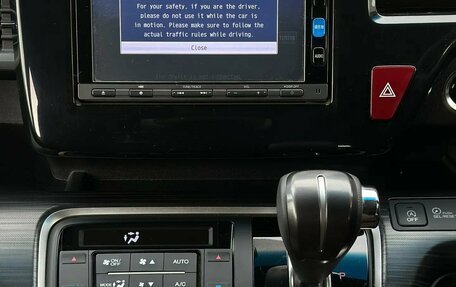 Honda Stepwgn IV, 2016 год, 1 950 000 рублей, 9 фотография