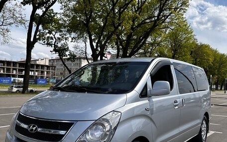 Hyundai Grand Starex Grand Starex I рестайлинг 2, 2009 год, 1 275 000 рублей, 1 фотография