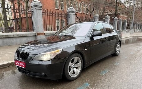 BMW 5 серия, 2003 год, 800 000 рублей, 1 фотография