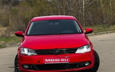 Volkswagen Jetta VI, 2012 год, 830 000 рублей, 2 фотография