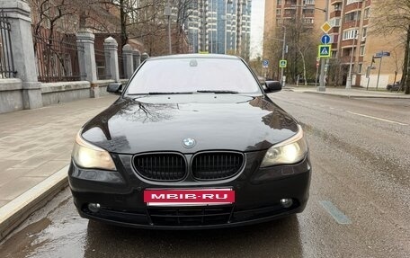 BMW 5 серия, 2003 год, 800 000 рублей, 3 фотография