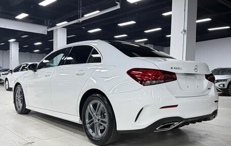 Mercedes-Benz A-Класс, 2022 год, 2 271 000 рублей, 4 фотография