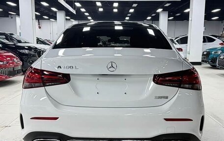 Mercedes-Benz A-Класс, 2022 год, 2 271 000 рублей, 5 фотография