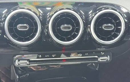 Mercedes-Benz A-Класс, 2022 год, 2 271 000 рублей, 14 фотография