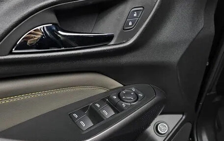 Chevrolet Trax, 2023 год, 1 804 000 рублей, 12 фотография