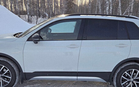 Volkswagen Tiguan II, 2019 год, 2 390 000 рублей, 7 фотография