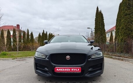 Jaguar XE I рестайлинг, 2017 год, 2 300 000 рублей, 1 фотография