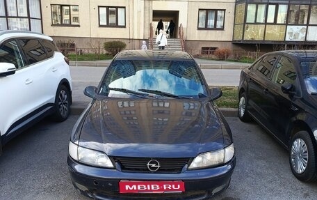 Opel Vectra B рестайлинг, 1997 год, 82 000 рублей, 1 фотография