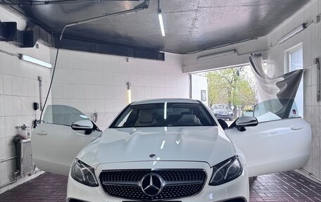 Mercedes-Benz E-Класс, 2018 год, 3 690 000 рублей, 1 фотография