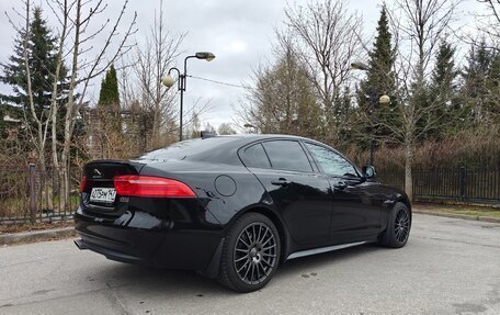 Jaguar XE I рестайлинг, 2017 год, 2 300 000 рублей, 4 фотография