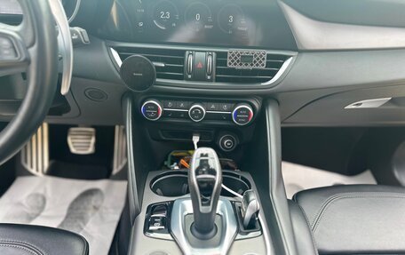 Alfa Romeo Giulia II, 2020 год, 3 500 000 рублей, 15 фотография